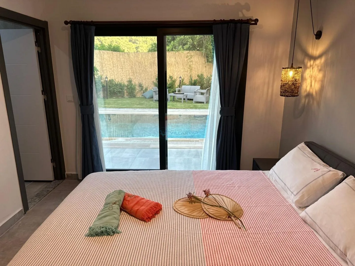 Villa Timbered Uno