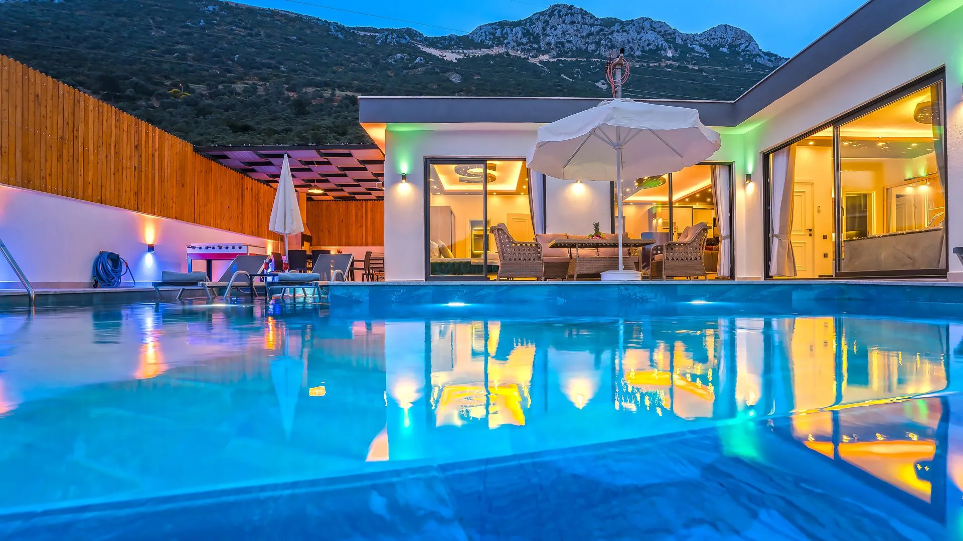 Villa Nehir