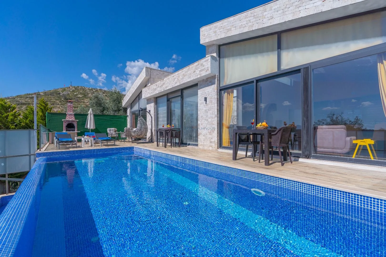VR Villa Zümrüt
