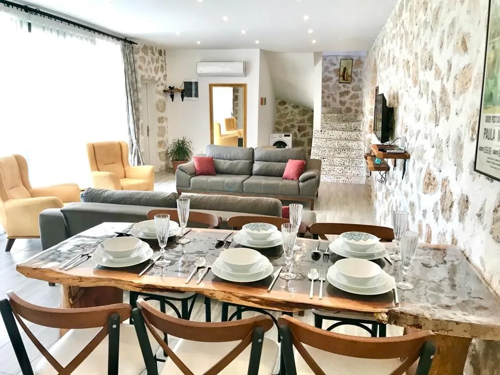 Villa Metehan Akbel