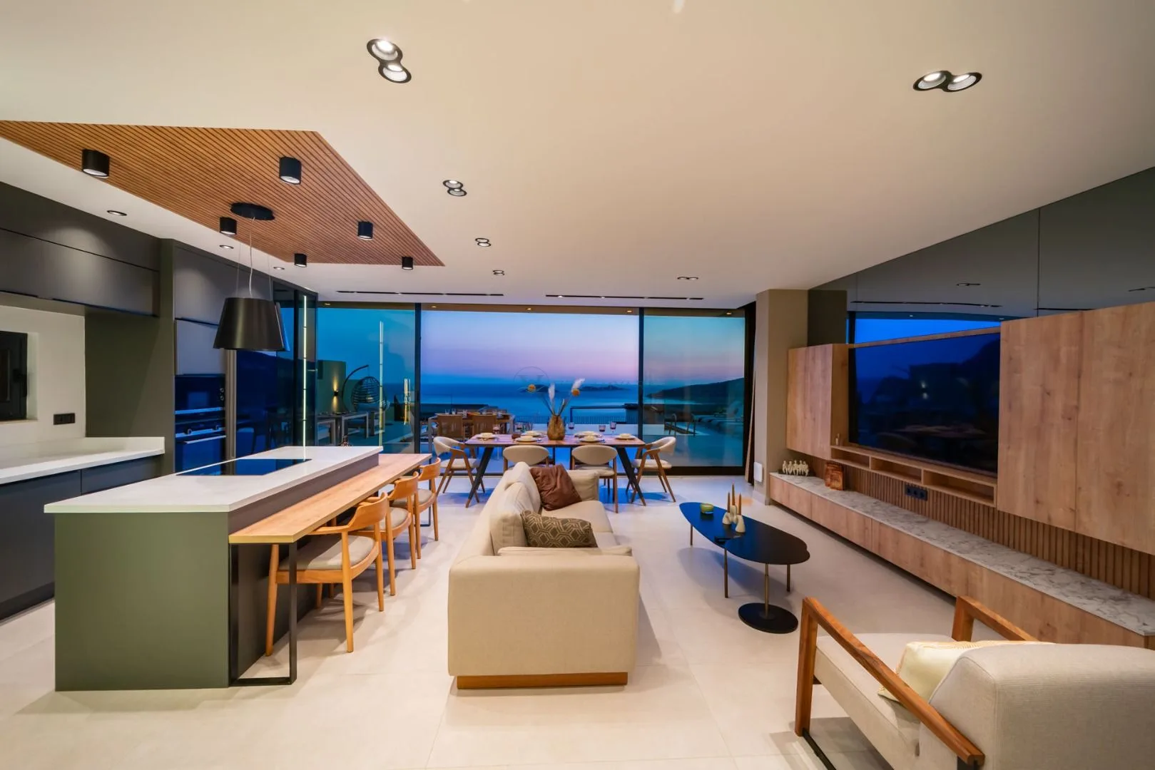 Villa Aura F