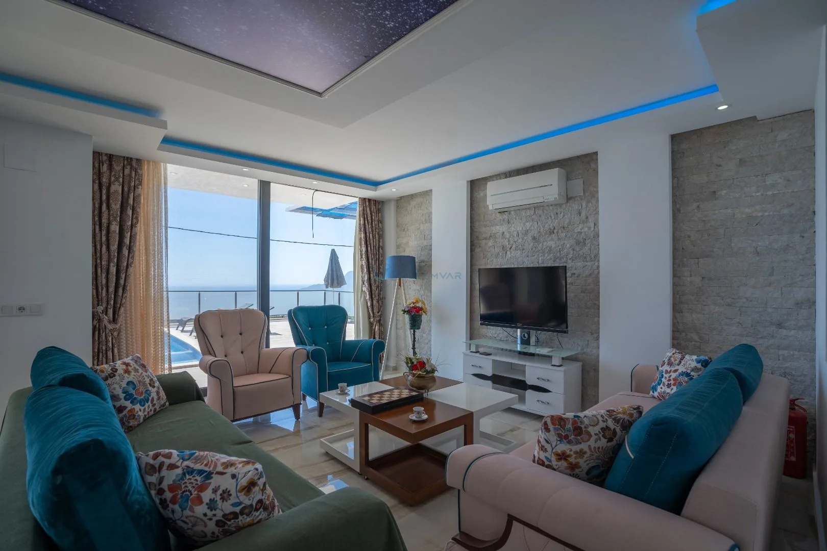VR Villa Avalon
