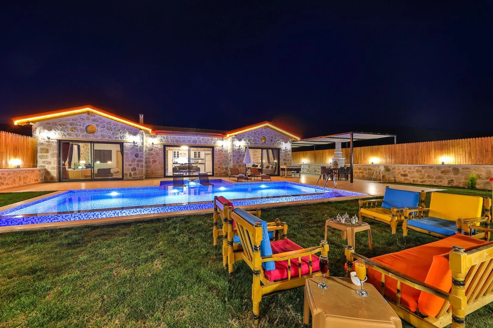 Villa Mebika