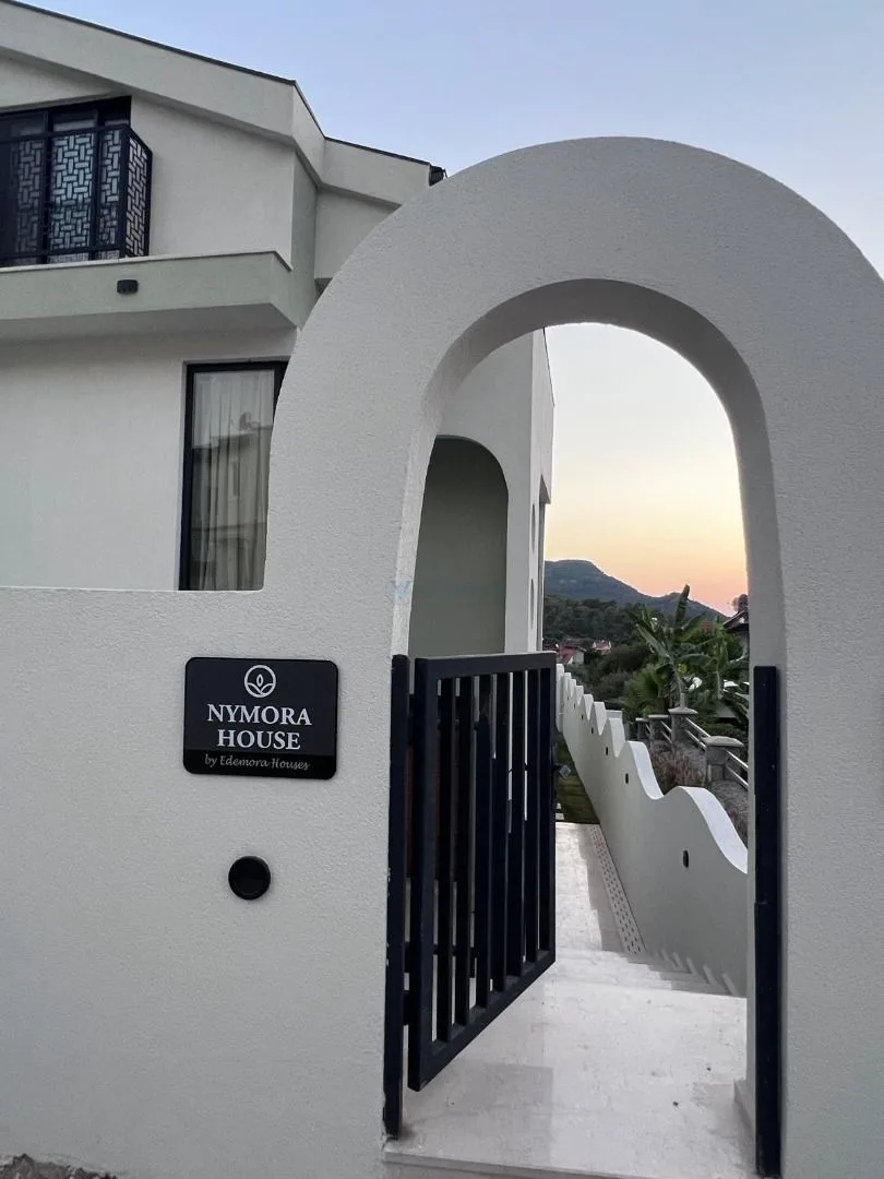 Villa Nymora