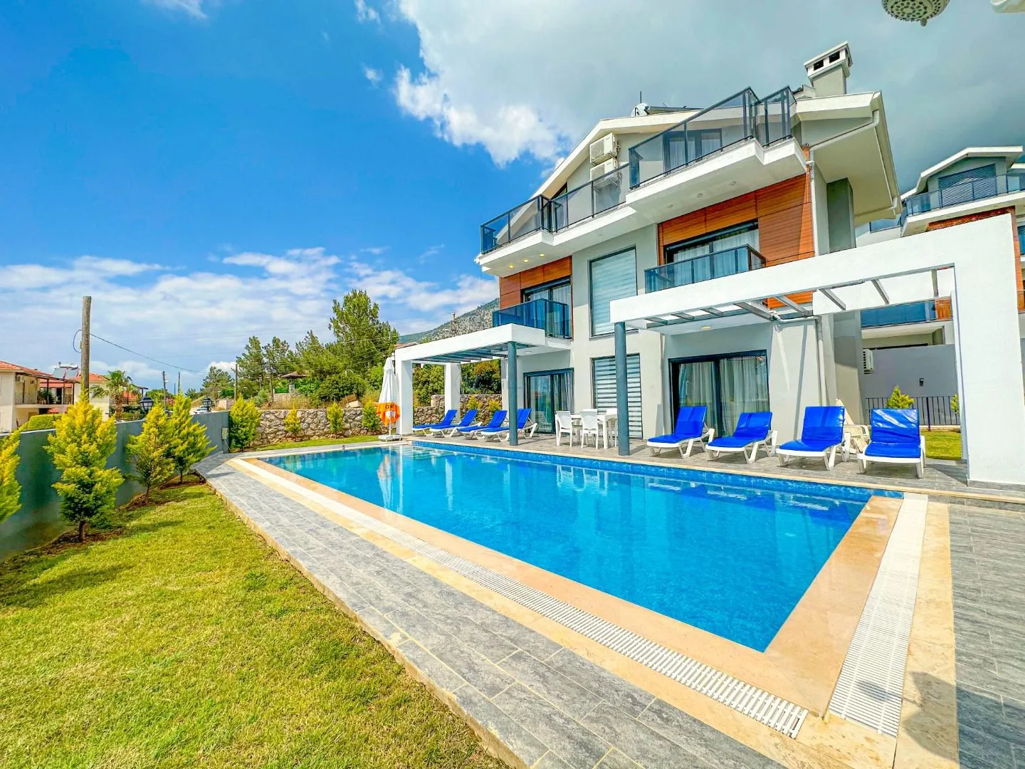 Villa Lazulin