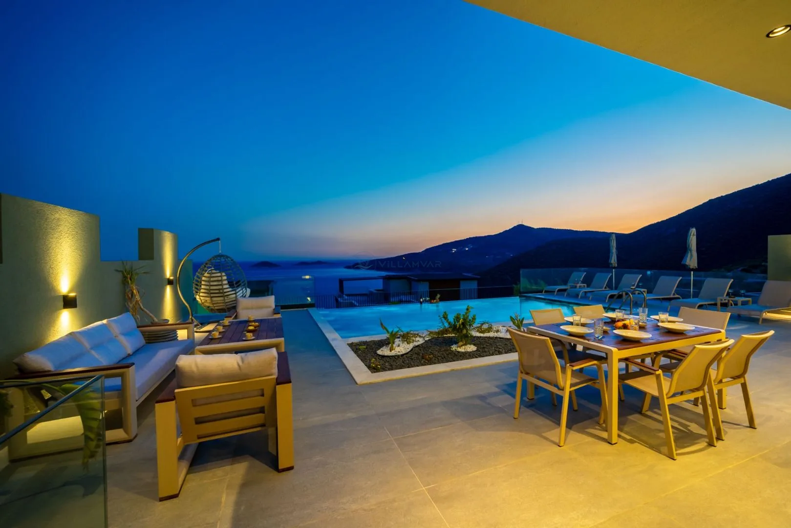Villa Aura F