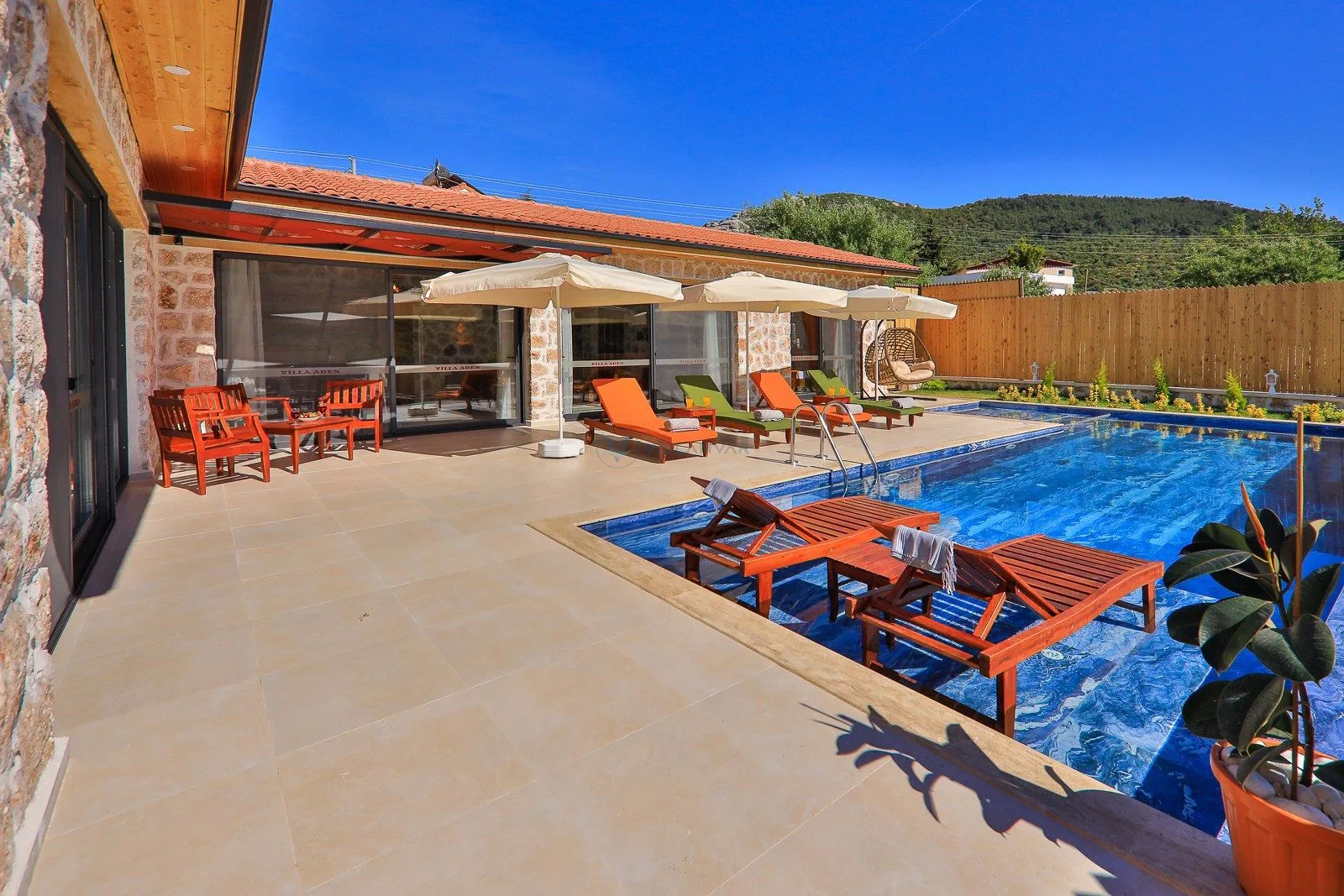 Villa Nidia