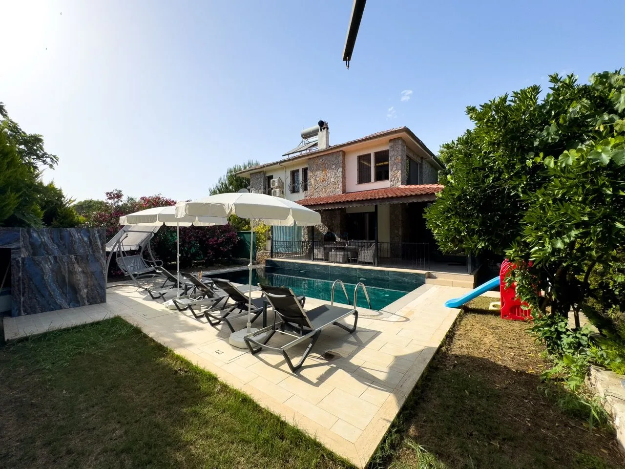 Villa Poyelina Duo