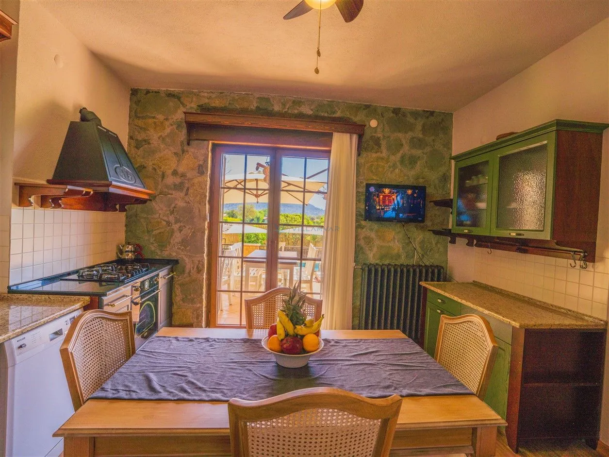 Villa Rock Home