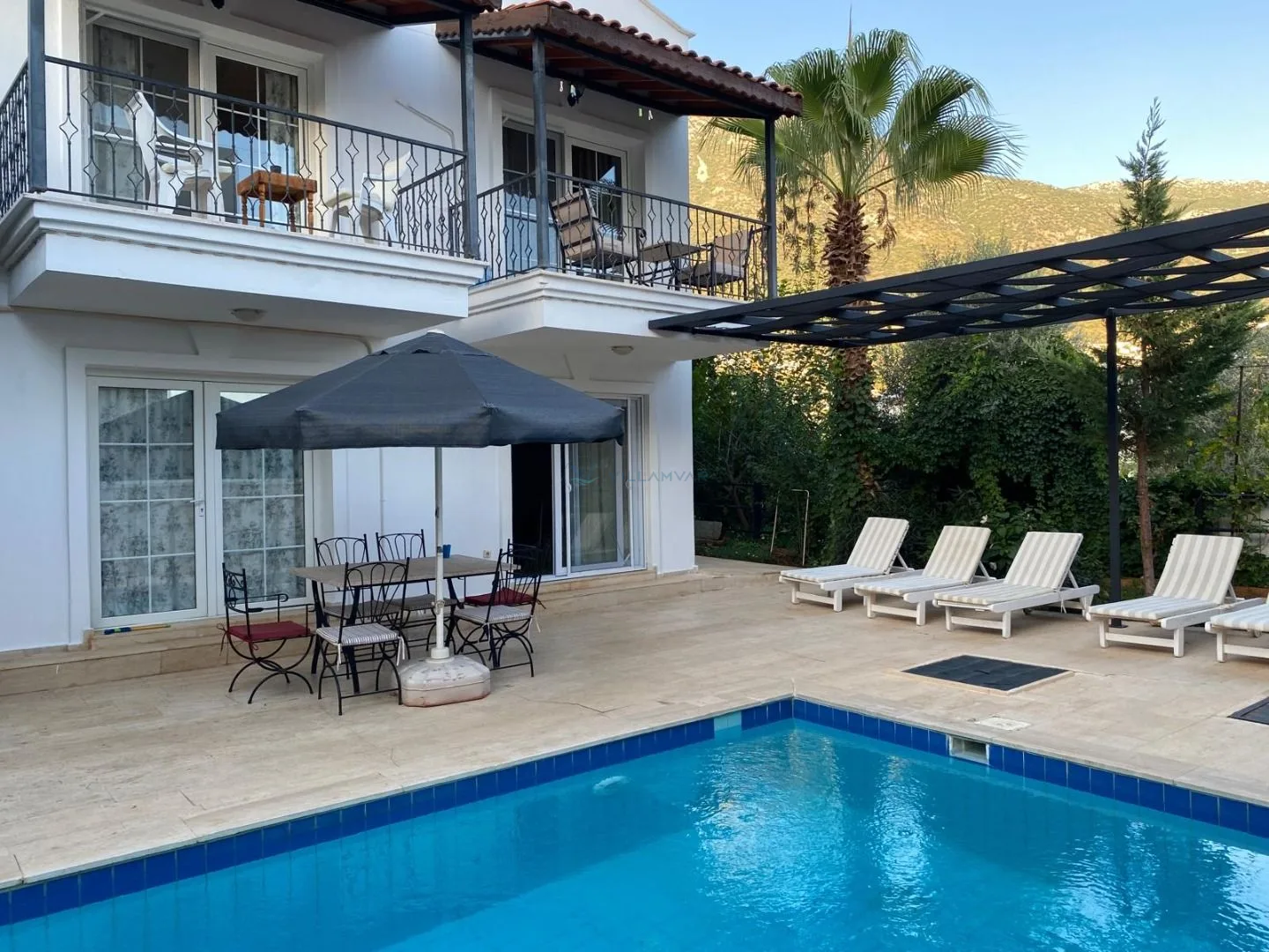 Villa Leton Kleo 1