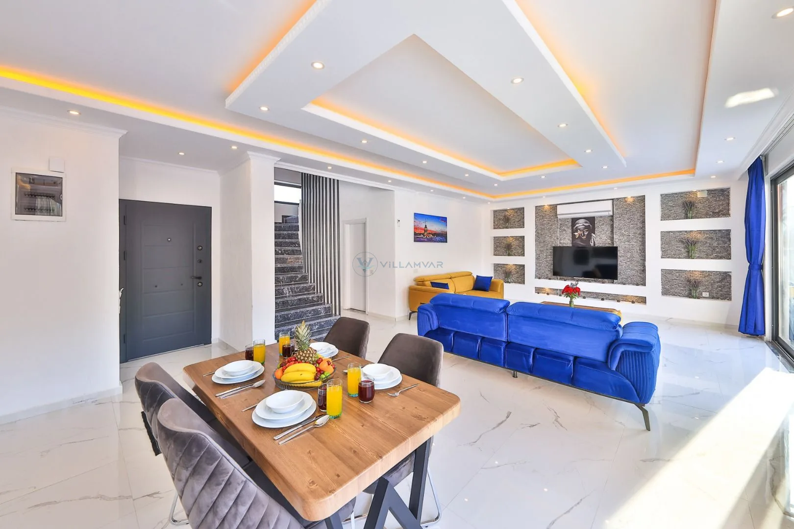 Villa White Castle