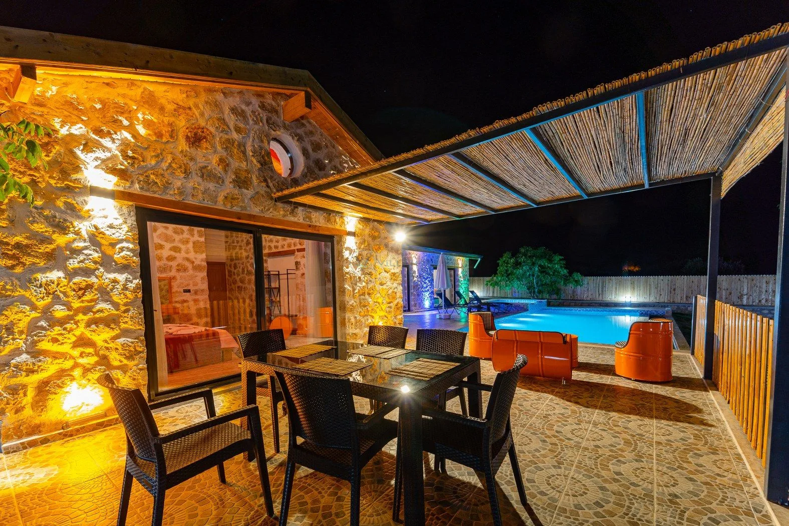 Villa Ceviz