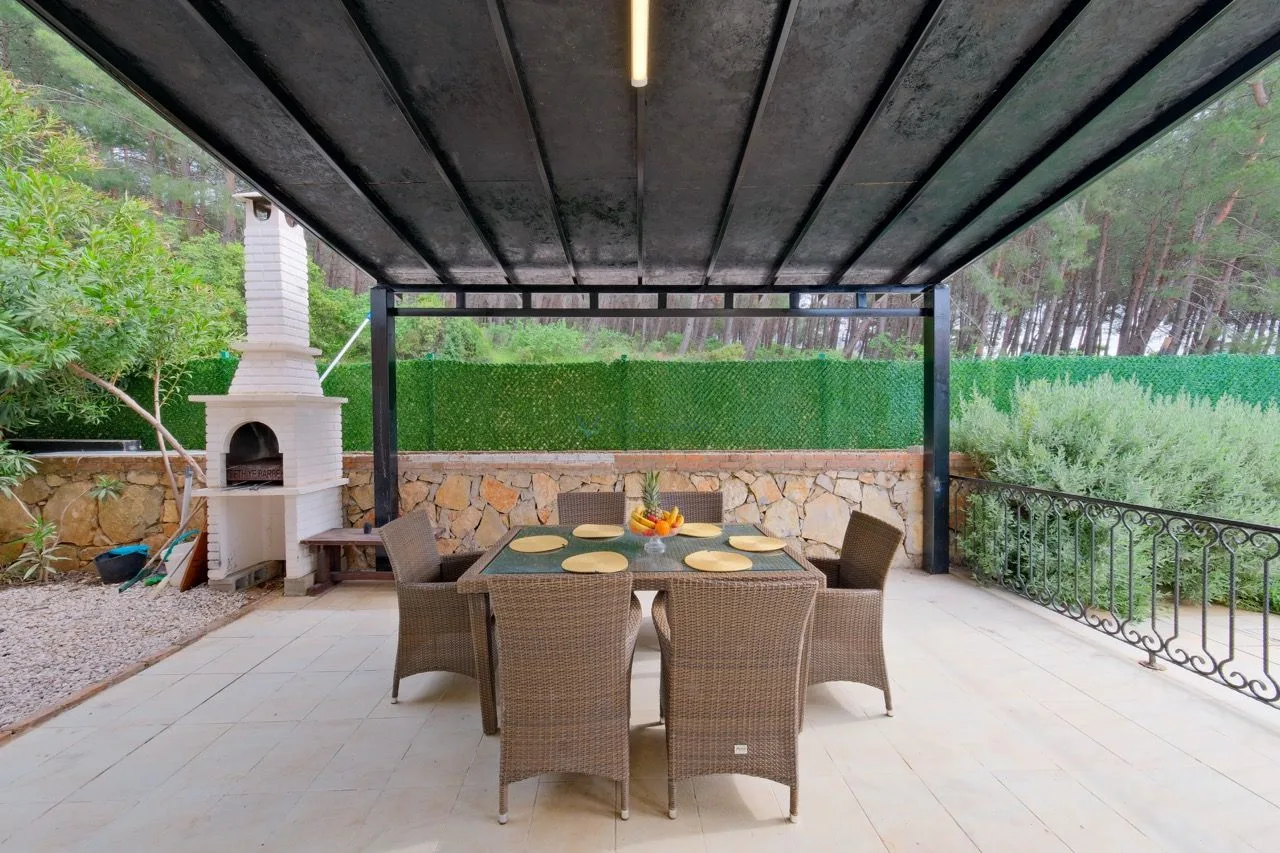 Villa Gün Rengi