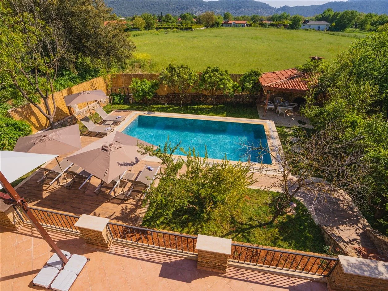 Villa Rock Home