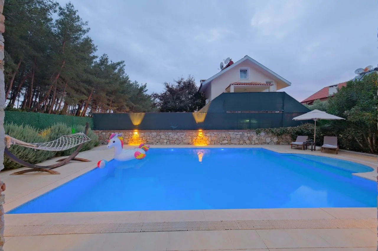Villa Gün Rengi