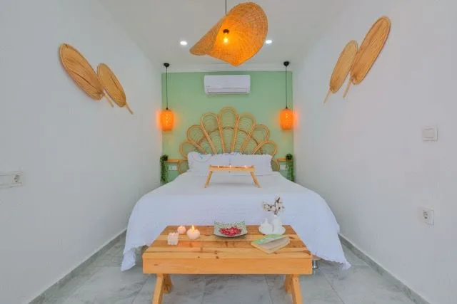 Crystal De-Luxe Villa