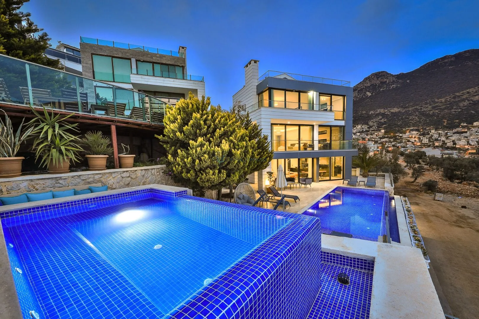 Villa Batı 1