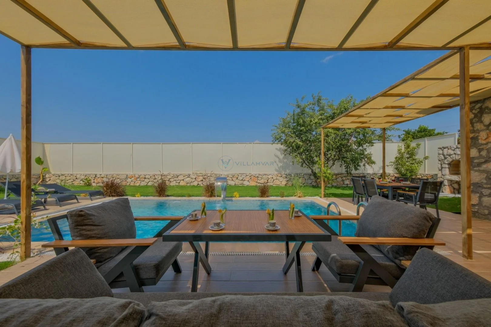 Villa İris