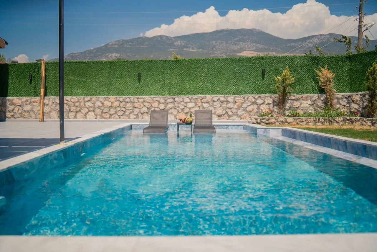 Villa Gretna 1 Uno