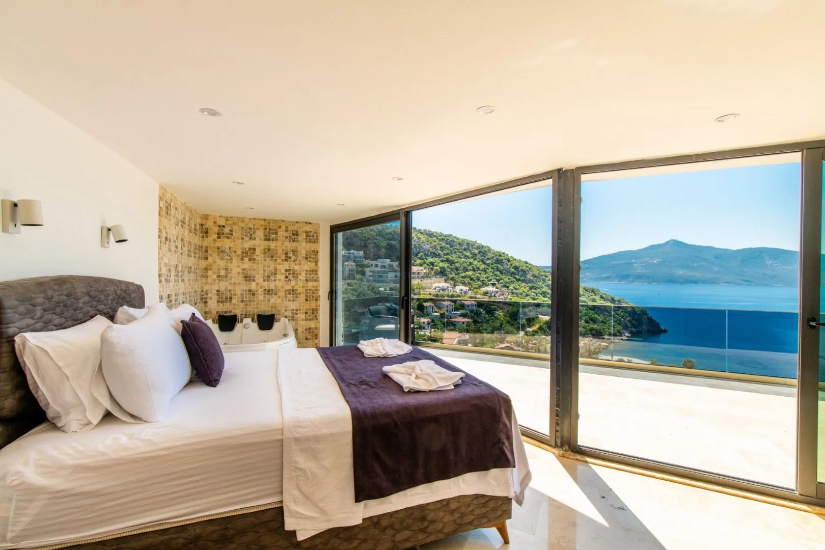 Villa Loca Kışla
