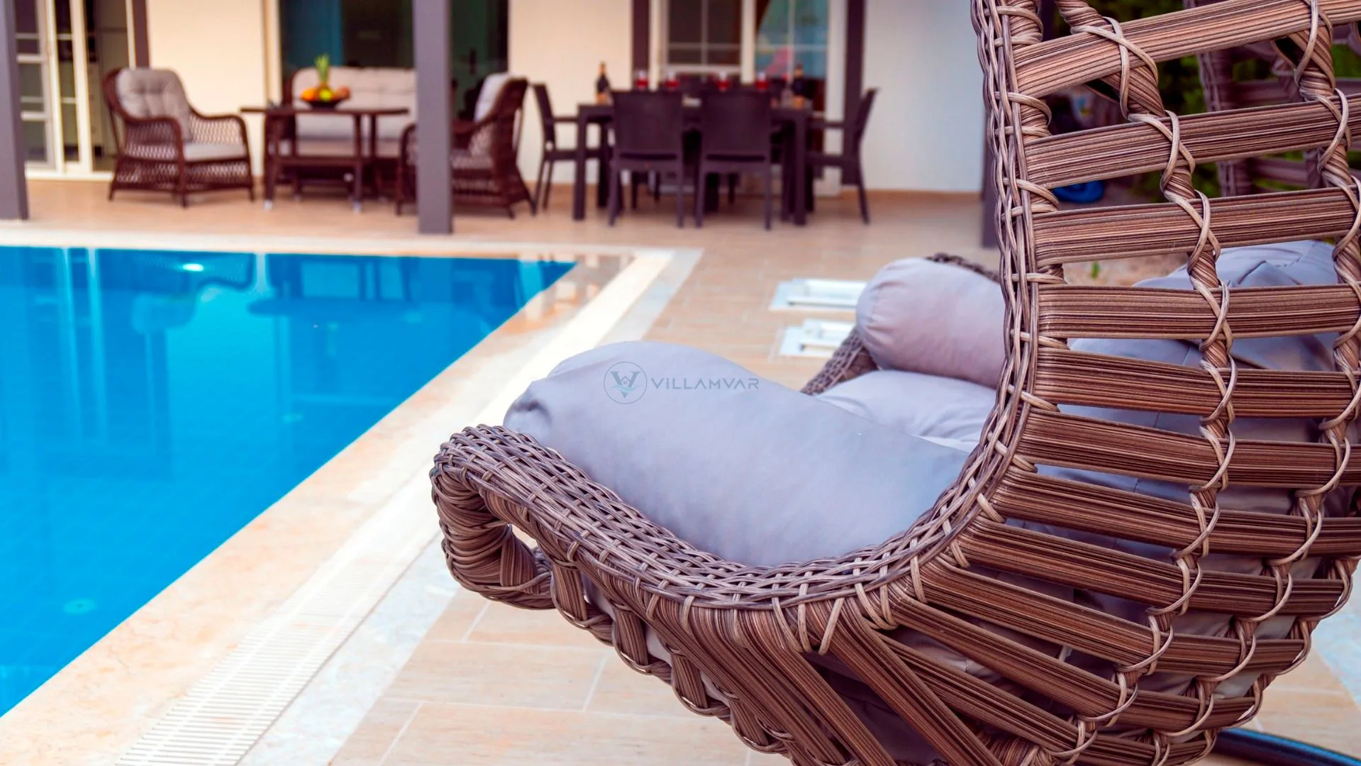 Villa Blur