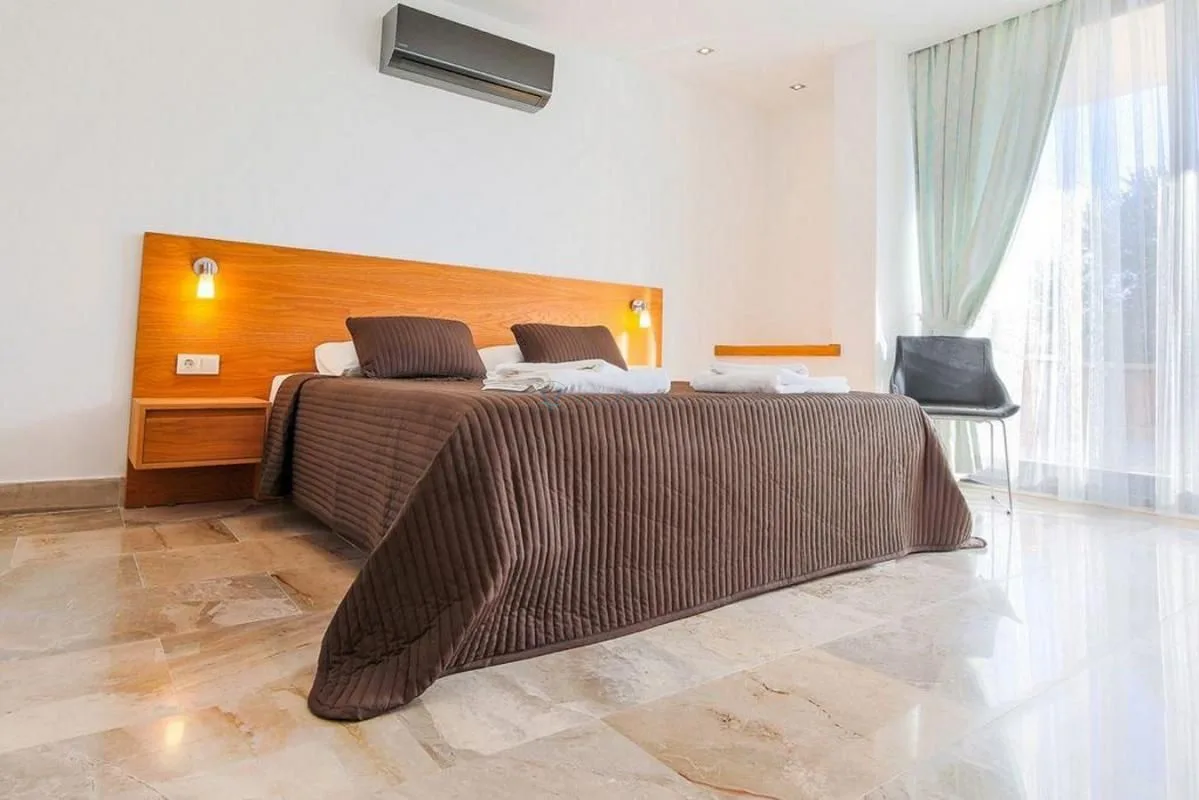 Azure Luxury Villas