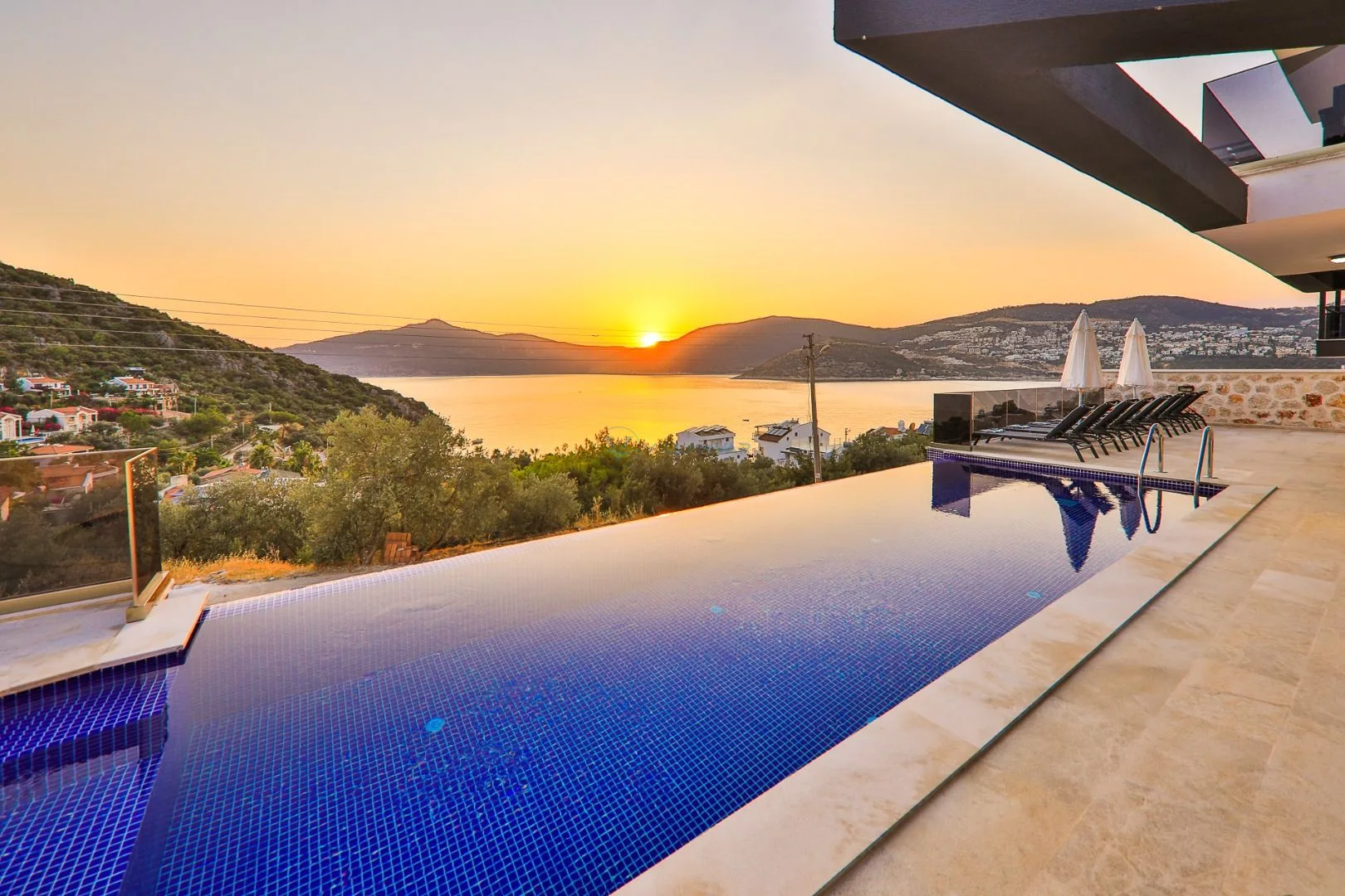 Villa Loca Kışla