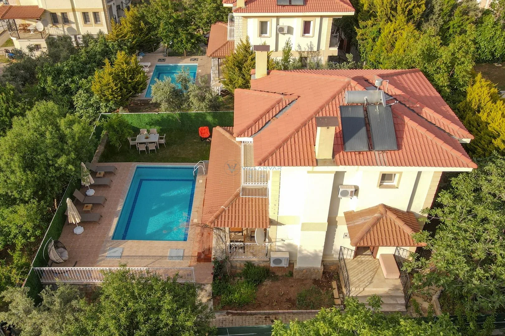 Villa Almond
