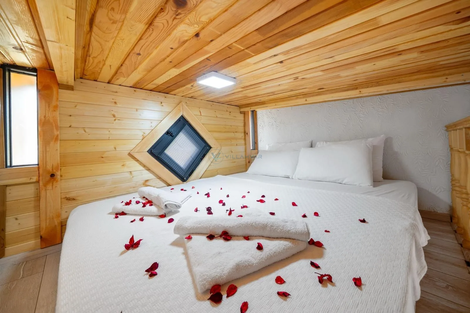 Relaxx Tiny House Villa