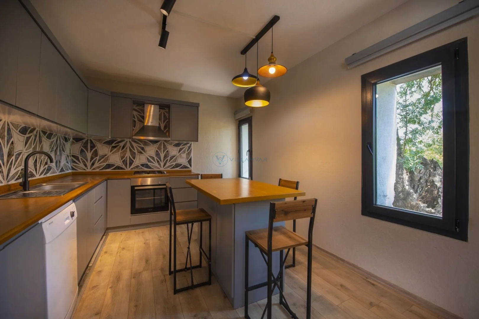 Villa Calvin Mini