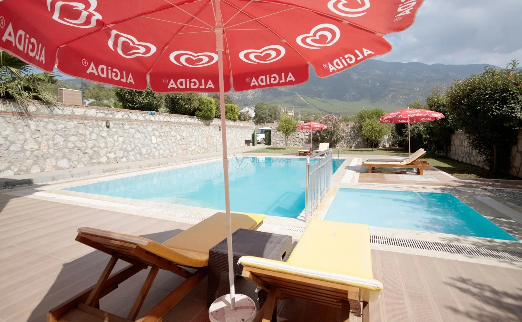 Villa Dera 2