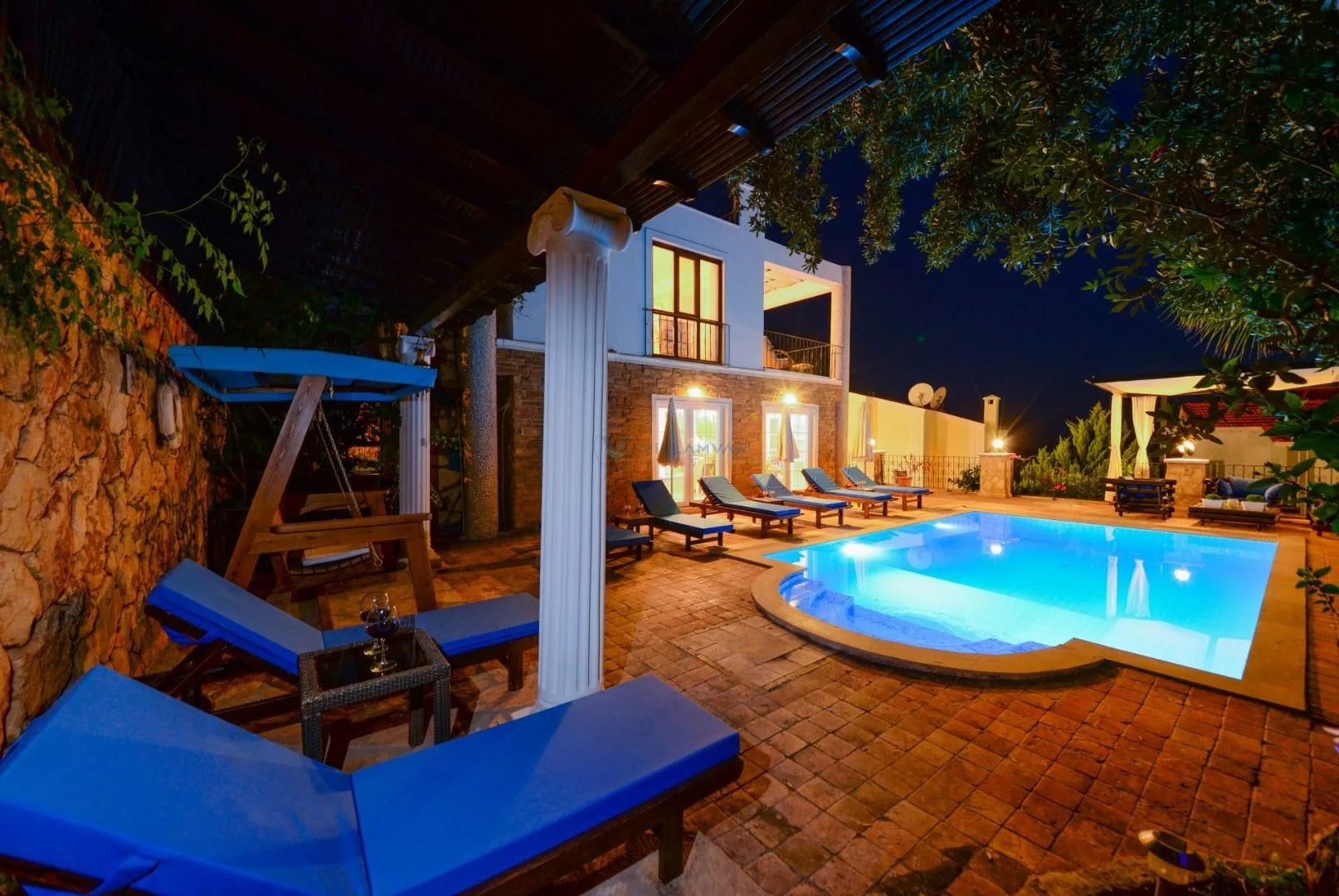 Villa Efsane Kiralama