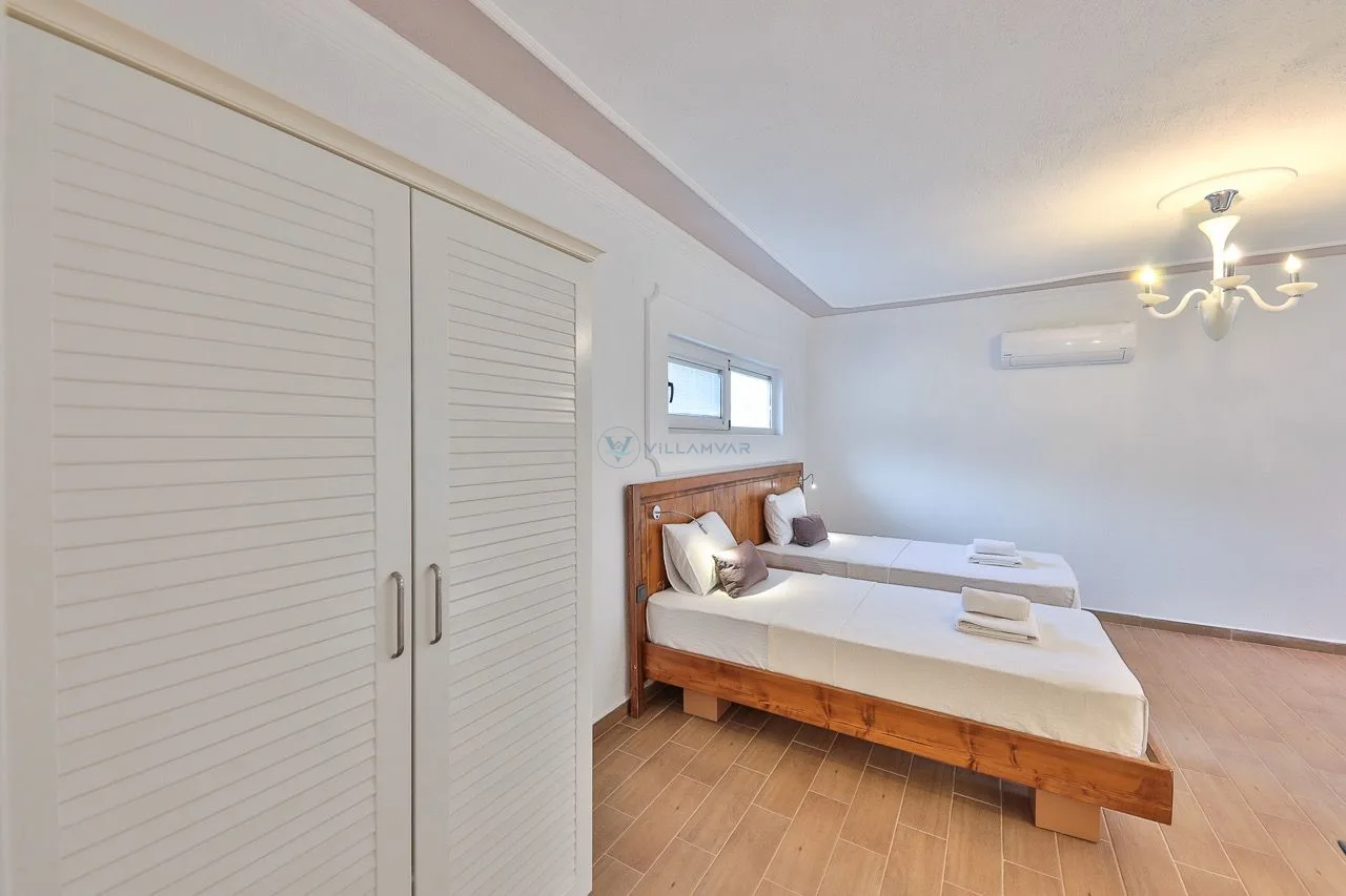 Villa Olive Garden
