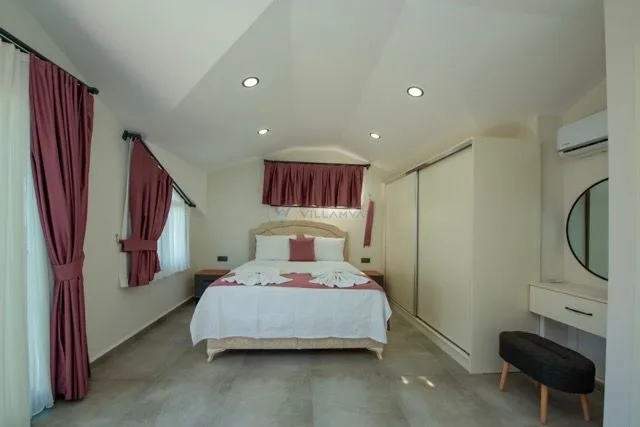 Villa Fullmoon