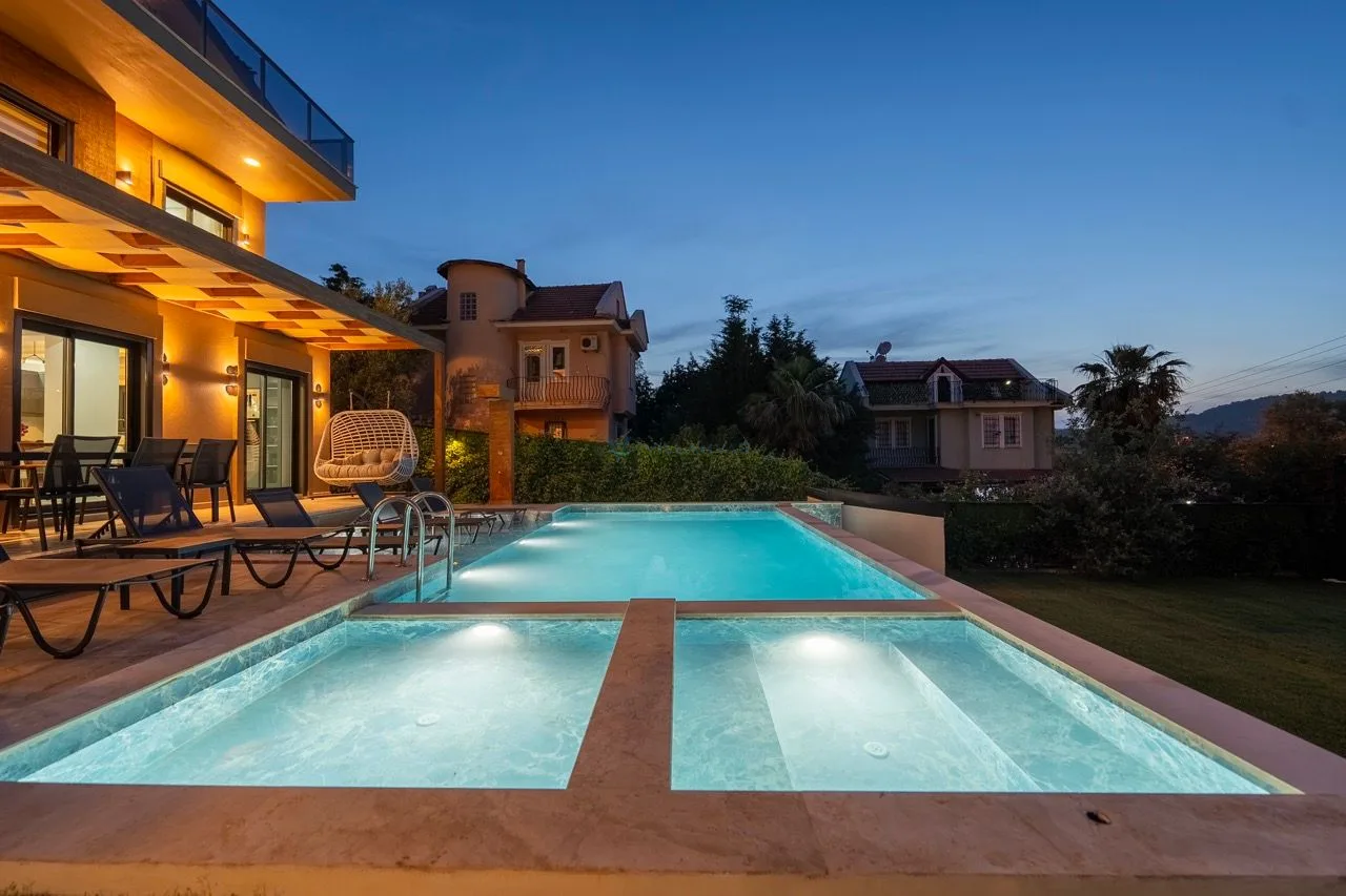 Villa Ay Luxe