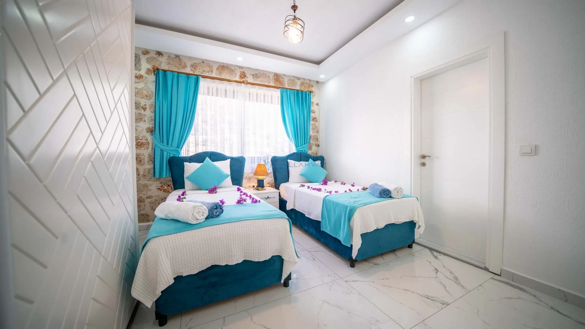 Villa Spring 2