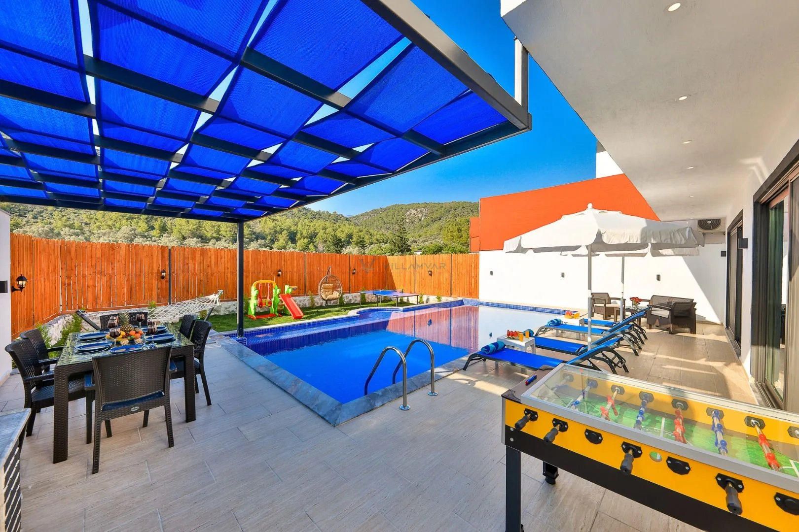 Villa White Castle