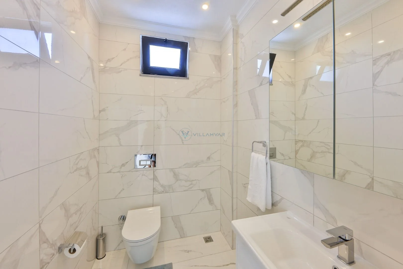 Villa White Castle