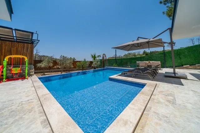 Villa Sarnis