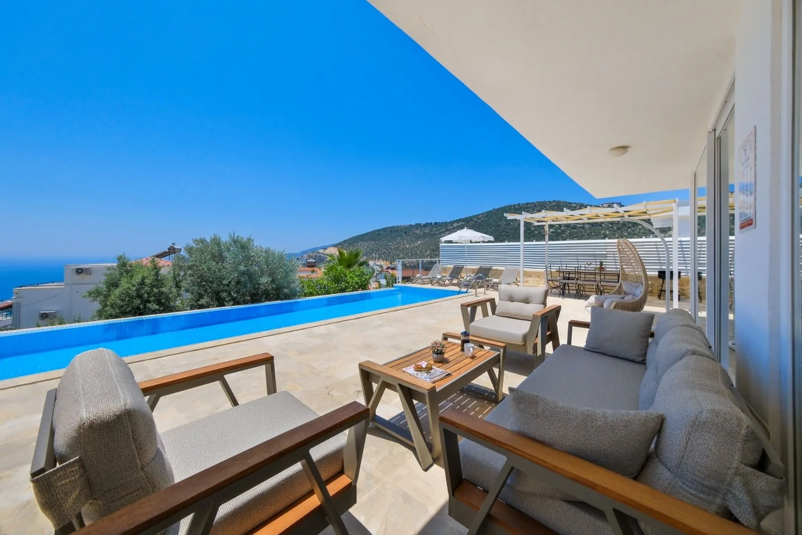 Villa Lumi 2