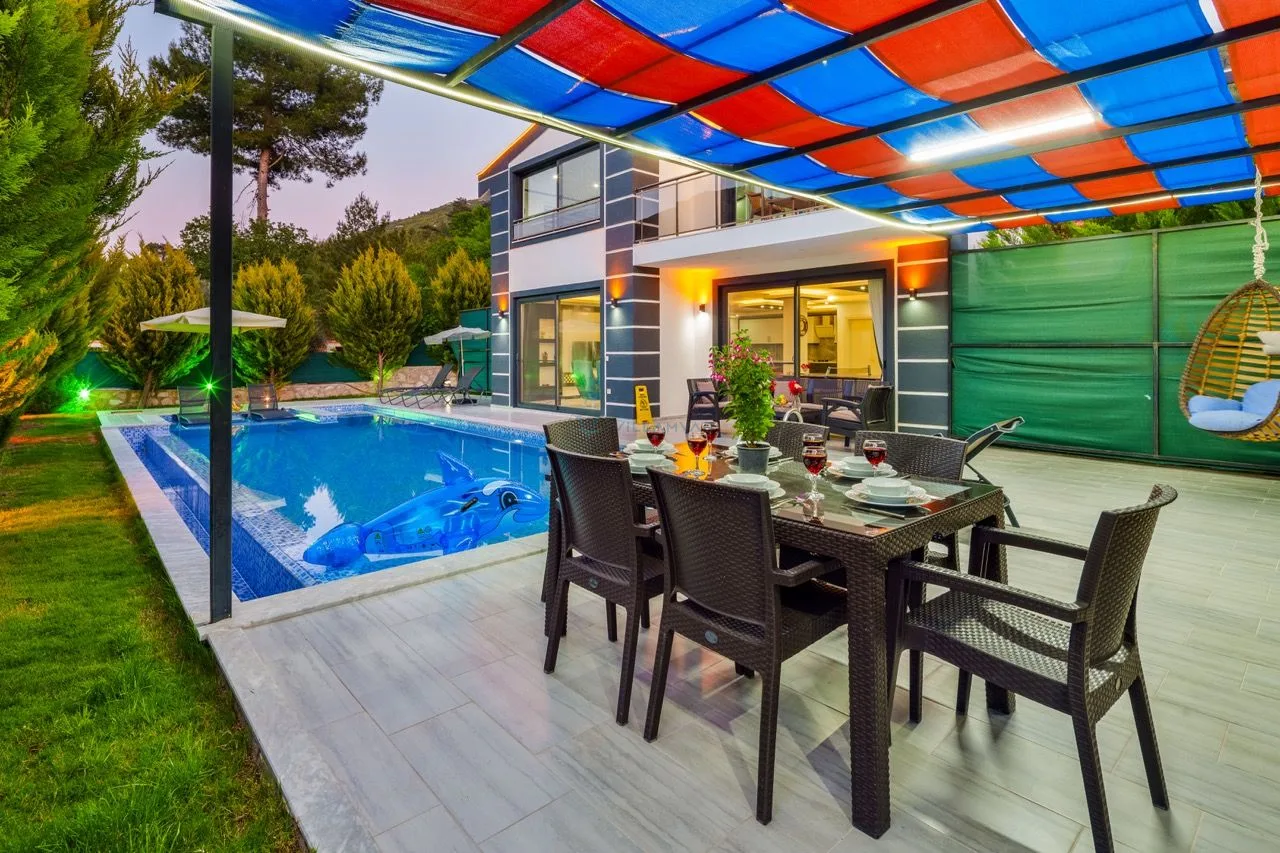 Villa Gold