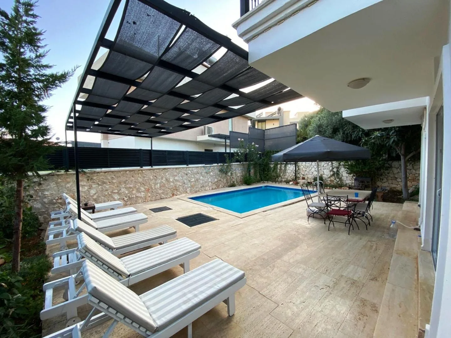 Villa Leton Kleo 1