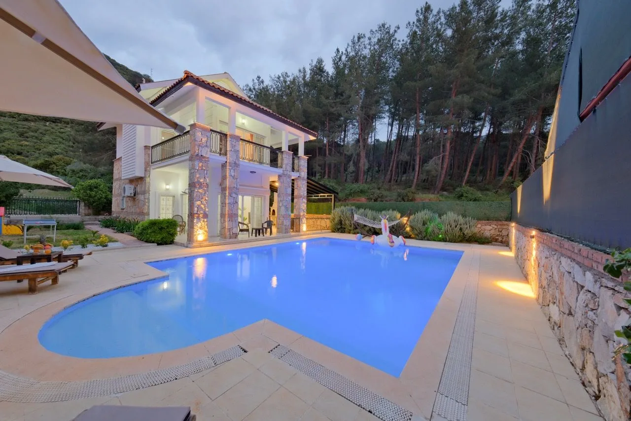 Villa Gün Rengi