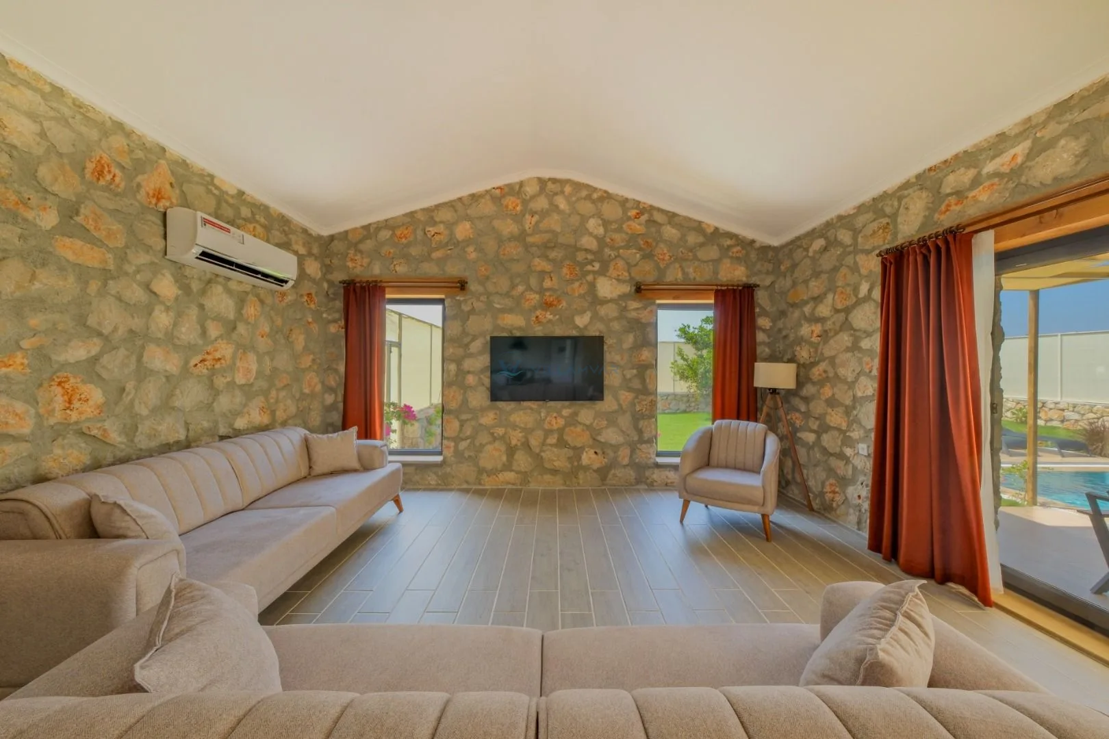 Villa İris