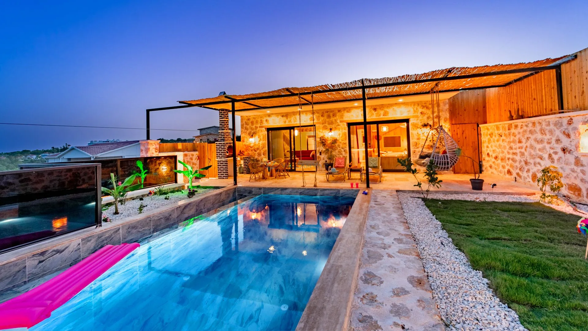 Villa Sanedan Luxury