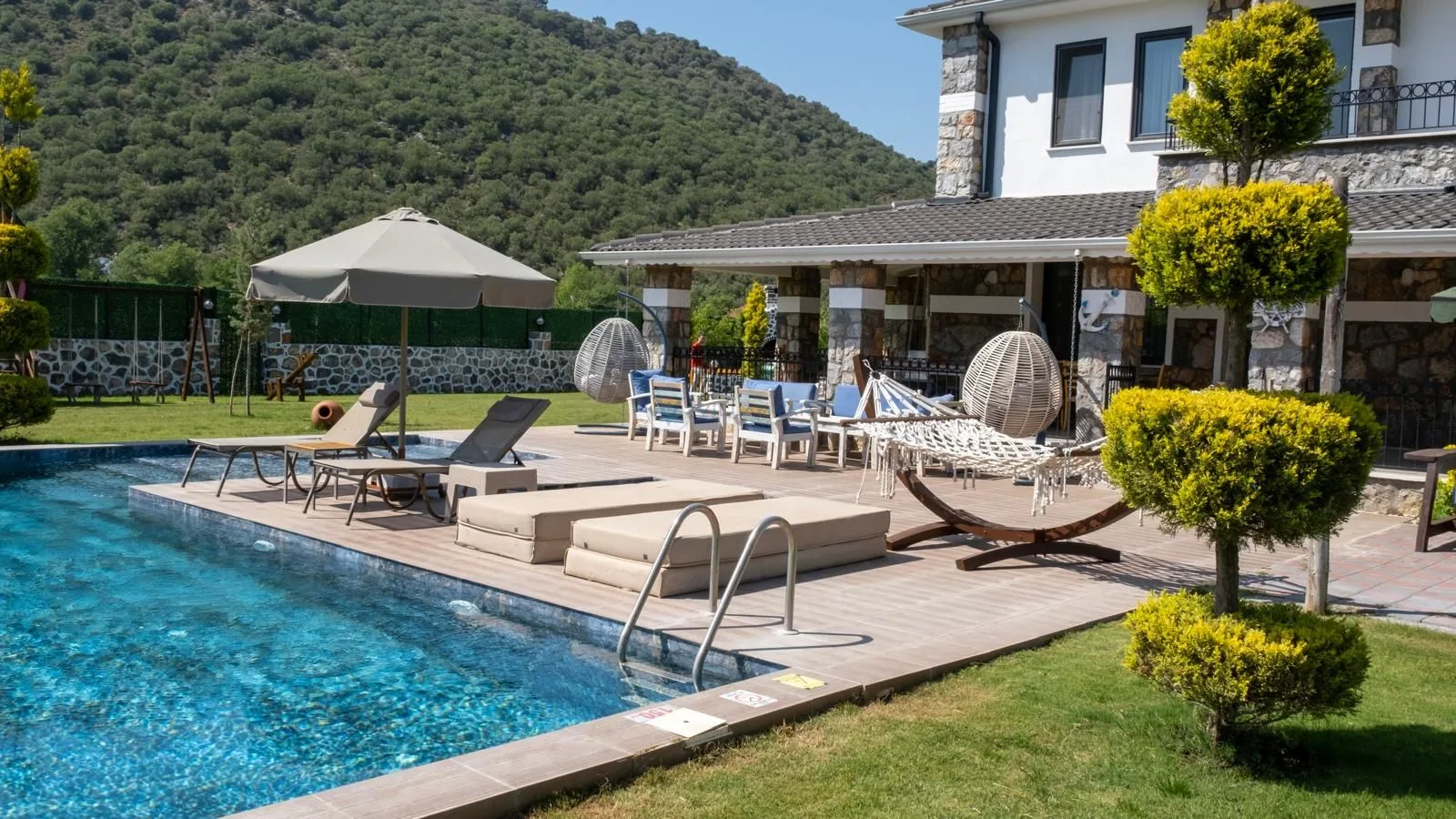 Villa Calyptus