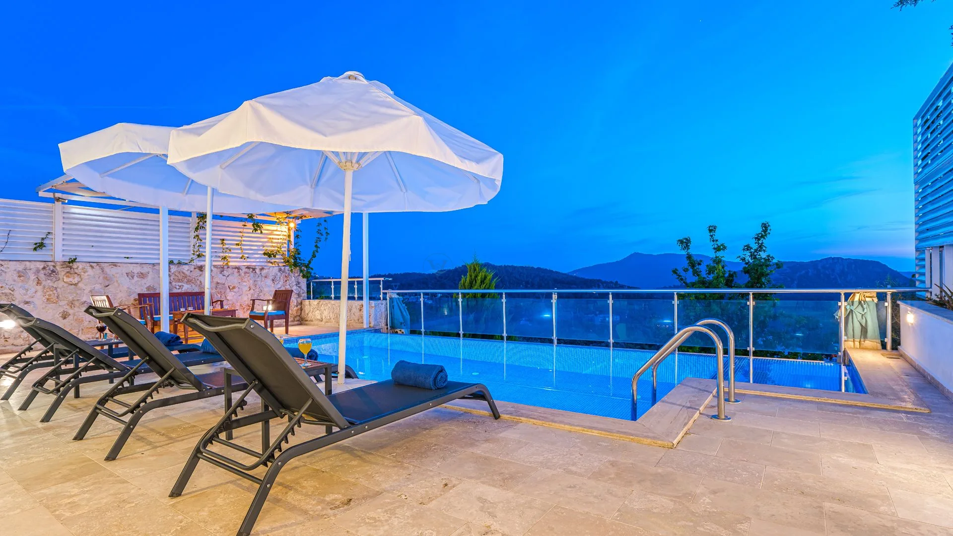 Bbvl Villa Poli