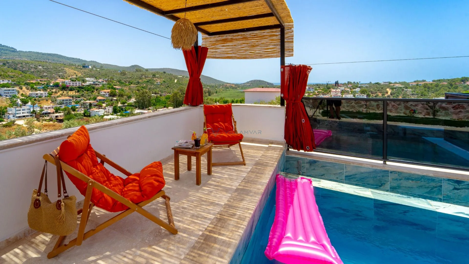 Villa Sanedan Luxury