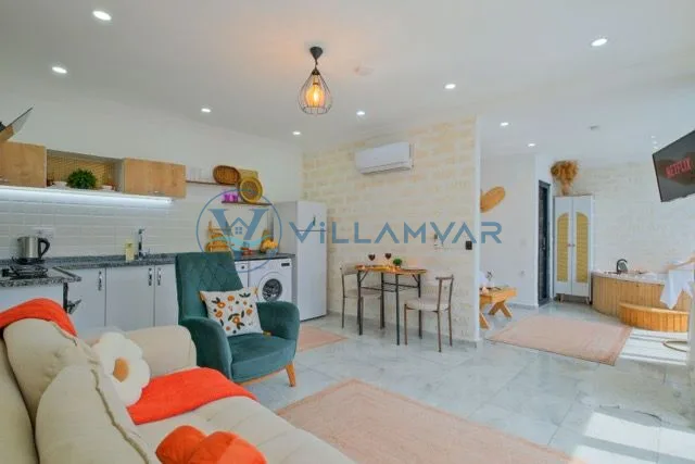 Crystal De-Luxe Villa
