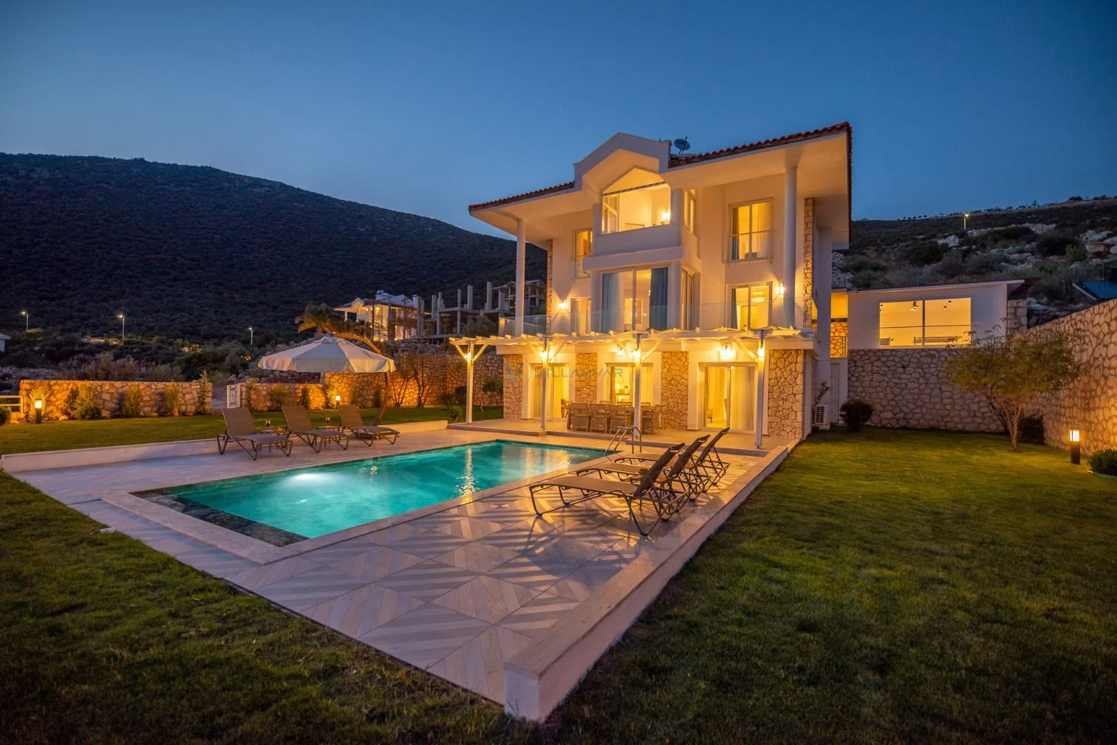 Villa Elena 2